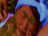 Brown Showers in Girly Picnic